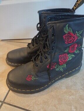 Like NEW Black Red Roses Embroidered Lace-Up Doc Martens - Women's